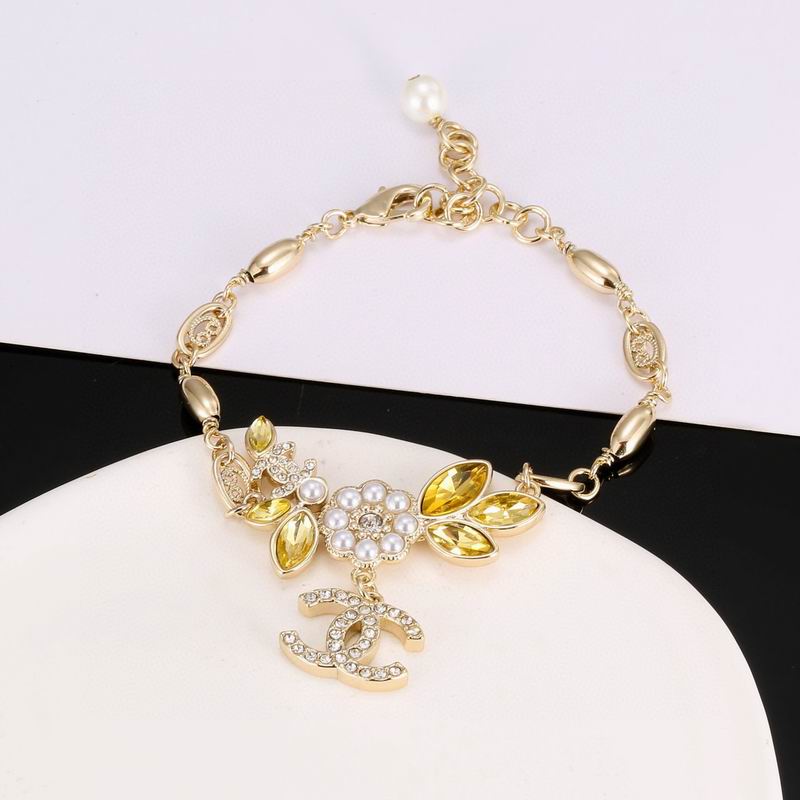 Chanel Bracelet 06yxs24